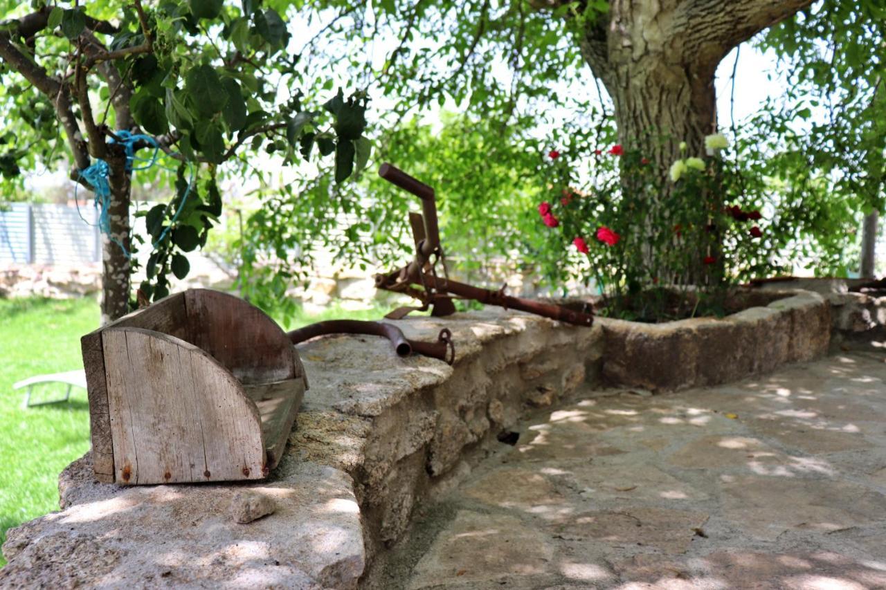 Cantinho D'Aldeia Guarda Esterno foto